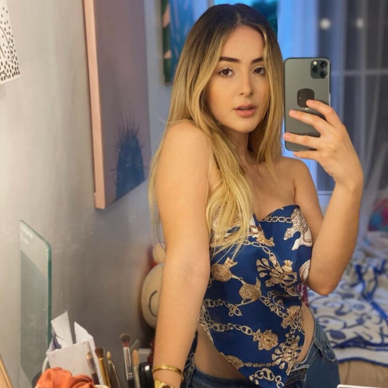 Victoria Crossing Call Girls Service In Kolkata , Cash On Delivery